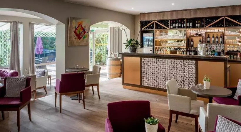 ホテル Logis Hôtels Hôtel Et Restaurant Domaine De Fompeyre