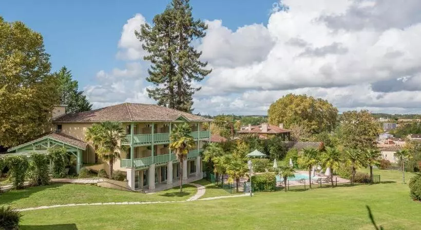 ホテル Logis Hôtels Hôtel Et Restaurant Domaine De Fompeyre