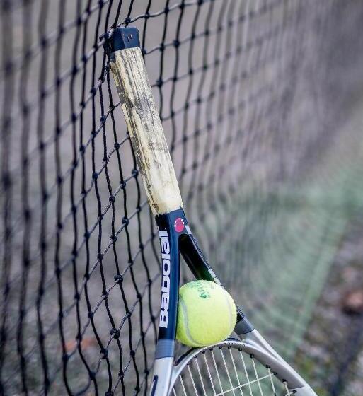 Отель Logis Hôtels Hôtel Et Restaurant Domaine De Fompeyre