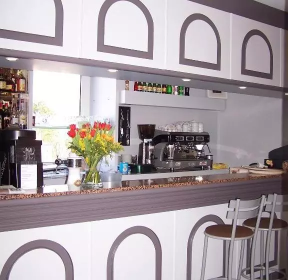 酒店 Logis Hôtel Le Jabron