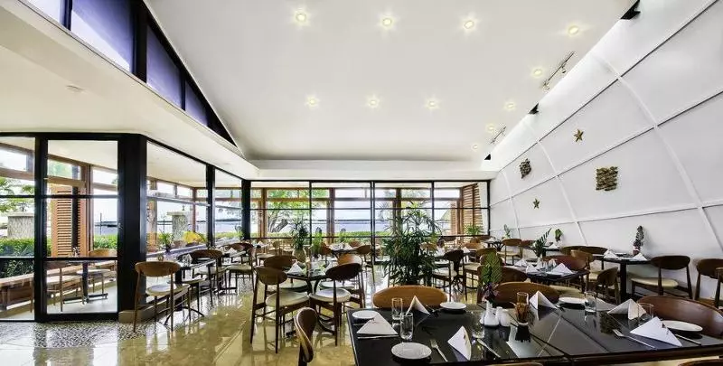 Hotel Tanoa Waterfront