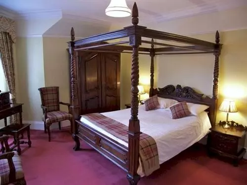 Отель Braemar Lodge