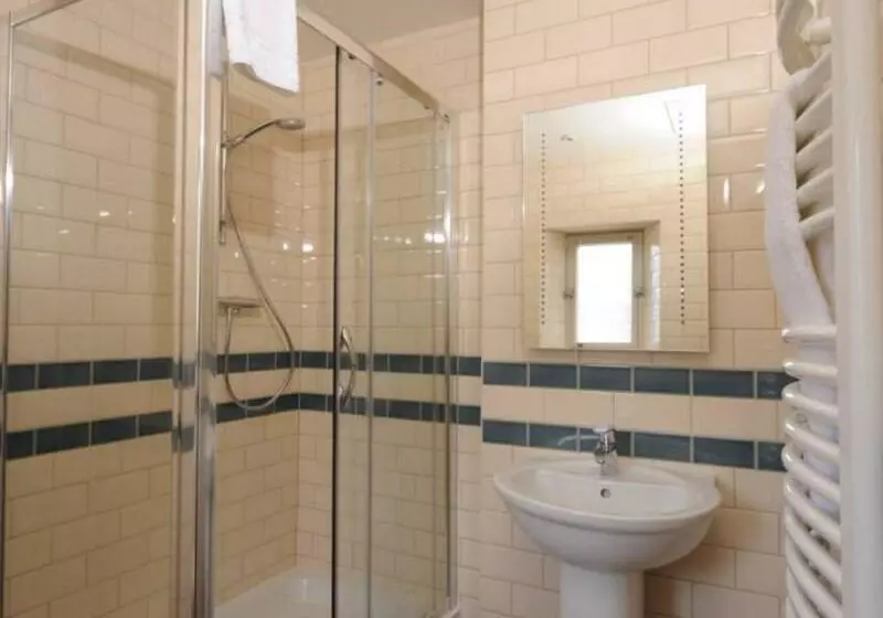 Brooks Hotel Edinburgh