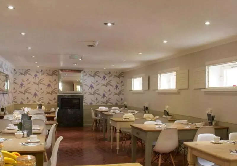 Brooks Hotel Edinburgh