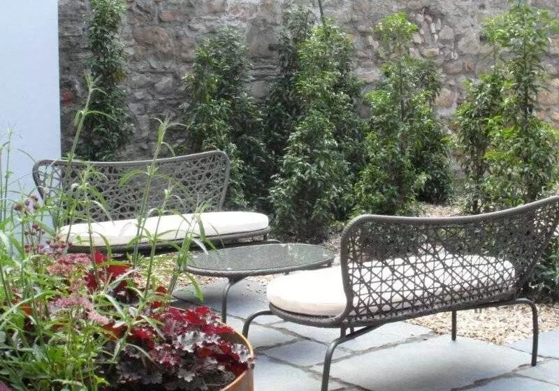 Brooks Hotel Edinburgh