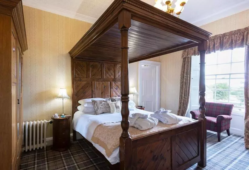 בית מלון כפרי Dornoch Castle