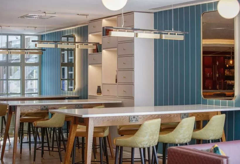 호텔 Doubletree By Hilton Bath