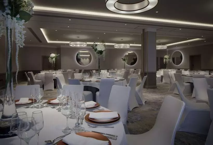 호텔 Doubletree By Hilton Bath