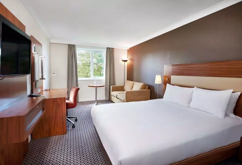 فندق Doubletree By Hilton  Bristol North