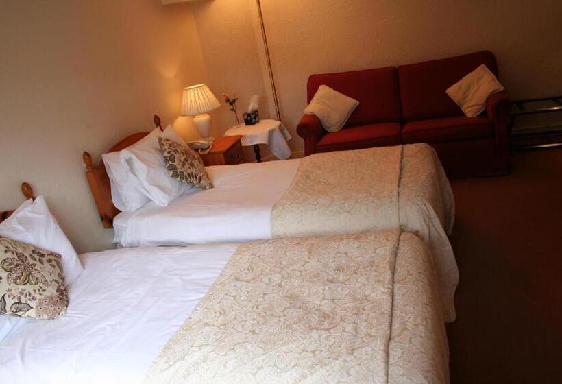 فندق George & Dragon