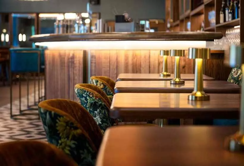 هتل Hilton Birmingham Metropole