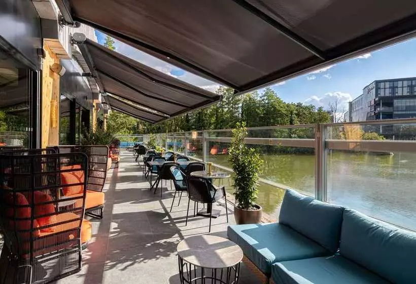 هتل Hilton Birmingham Metropole