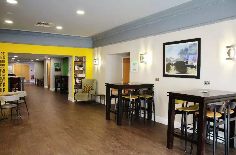 Отель Holiday Inn Kenilworth   Warwick, An Ihg