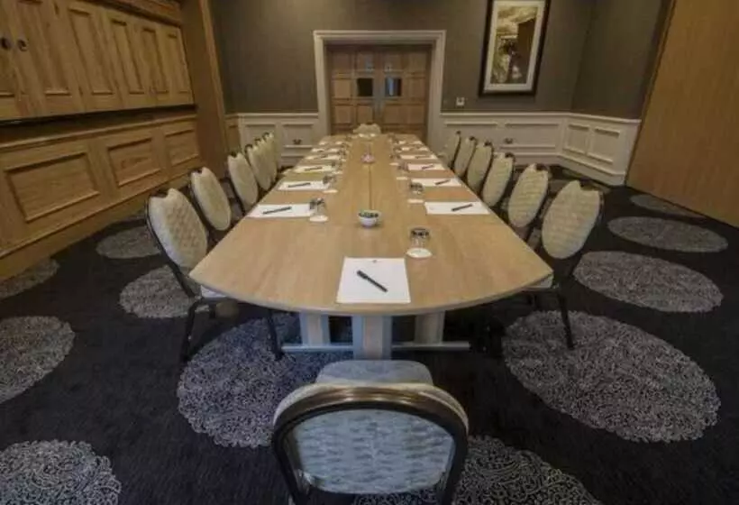 Отель Kingsmills