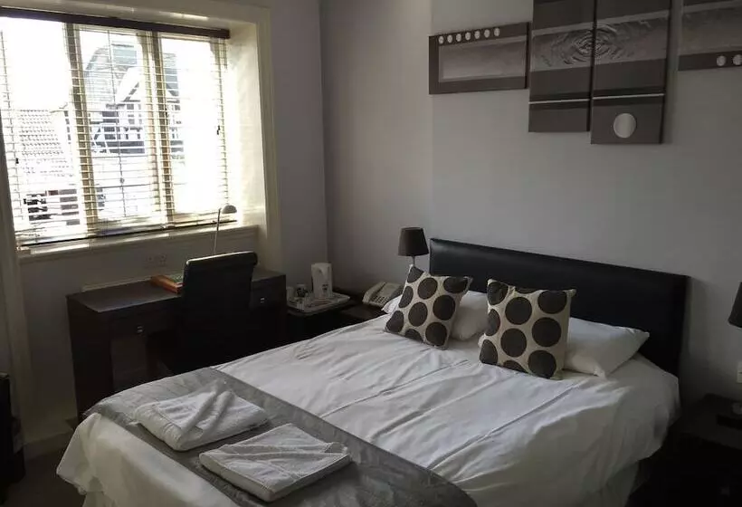 فندق Maes Manor Country