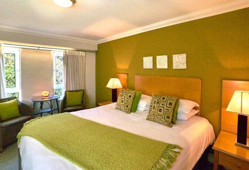 فندق Stradey Park