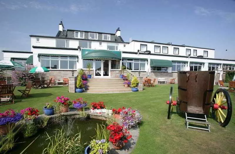 Hotel Symphony Craw's Nest