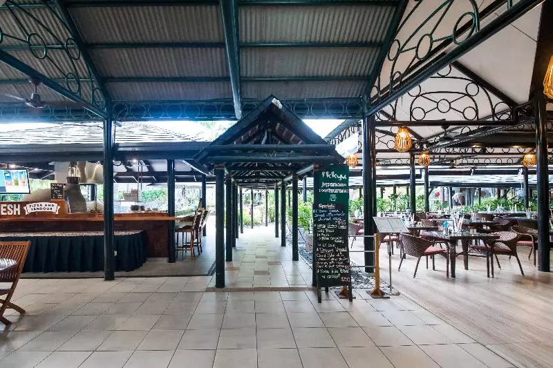 ホテル Tanoa International