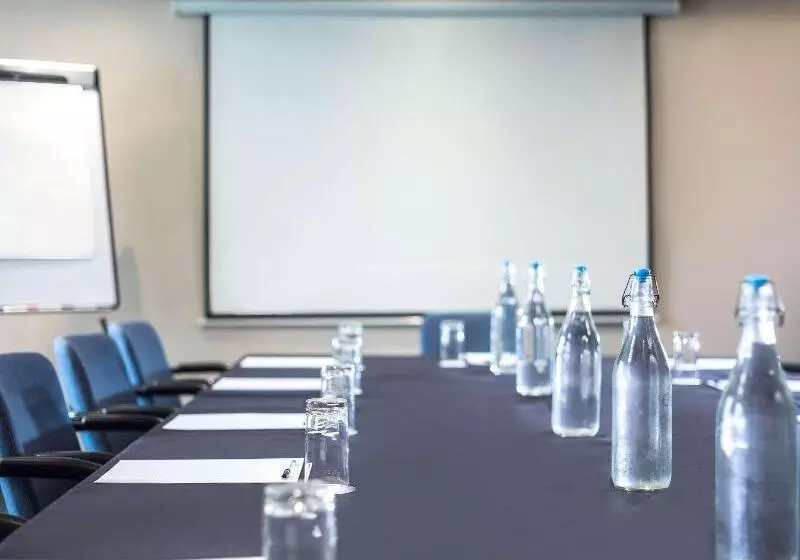 The Harlow Hotel By Accorhotels