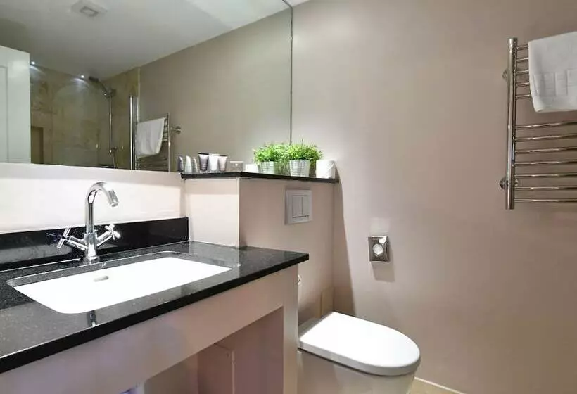 호텔 Lansdowne Strand