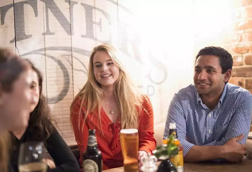 فندق The Millers Arms Inn