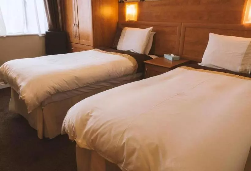 Hotel Trivelles Park