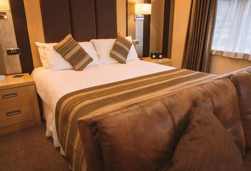 Hotel Trivelles Park