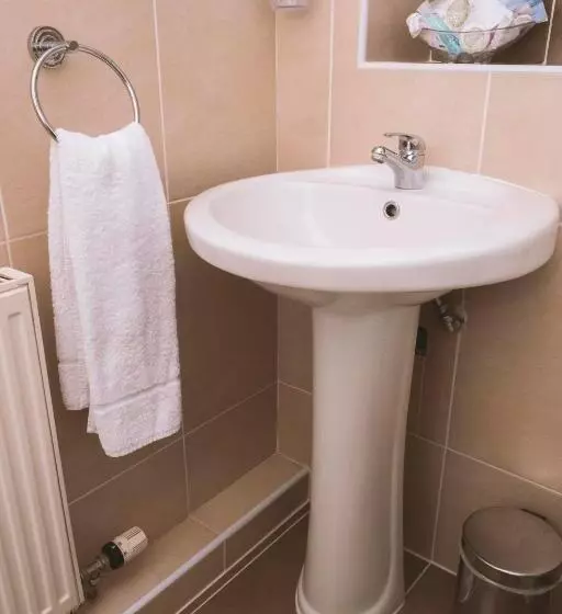 Hotel Trivelles Park