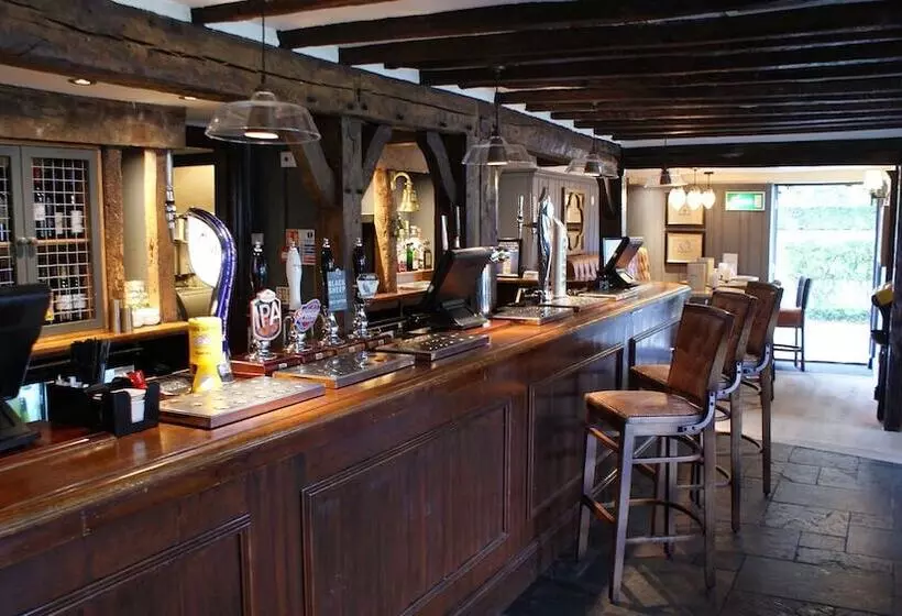 فندق Two Brewers By Chef & Brewer Collection