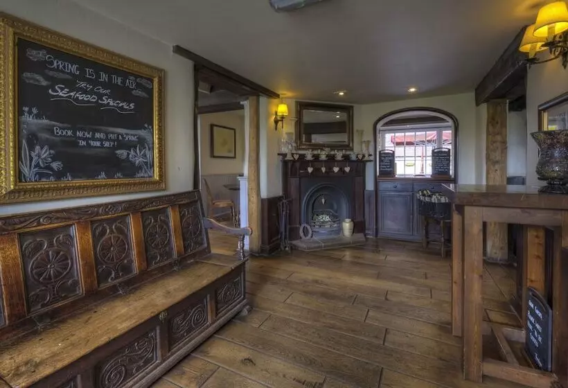 فندق Two Brewers By Chef & Brewer Collection