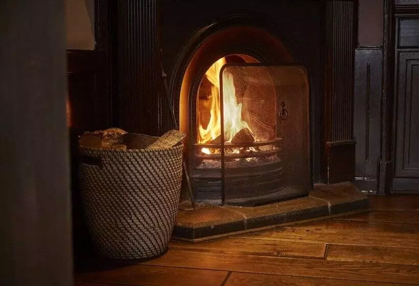 فندق Two Brewers By Chef & Brewer Collection