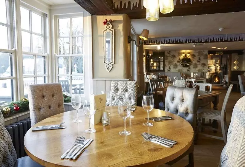 فندق Two Brewers By Chef & Brewer Collection