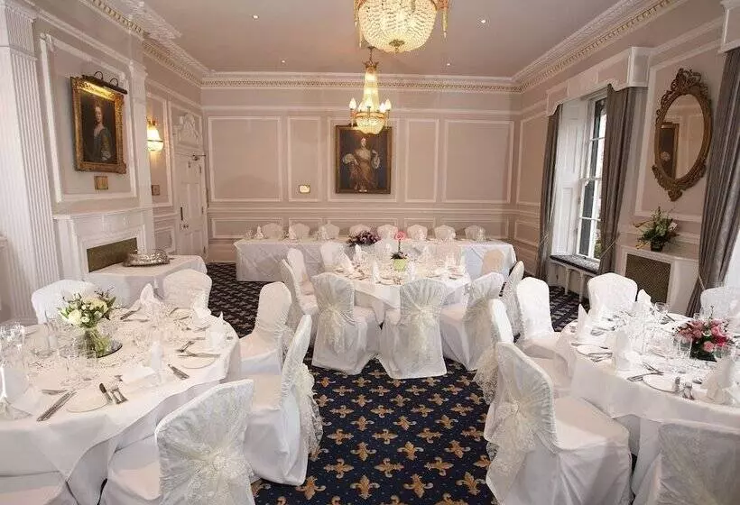 Hotel West Lodge Park