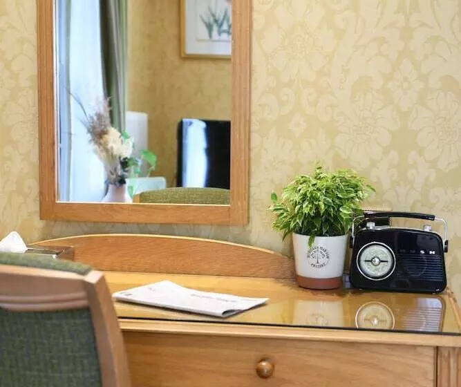 Hotel West Lodge Park