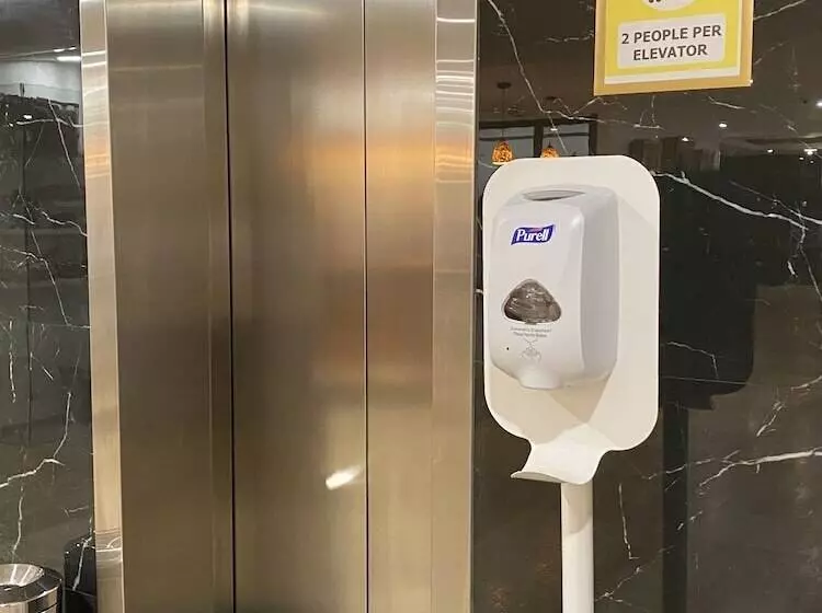 ホテル Accra City