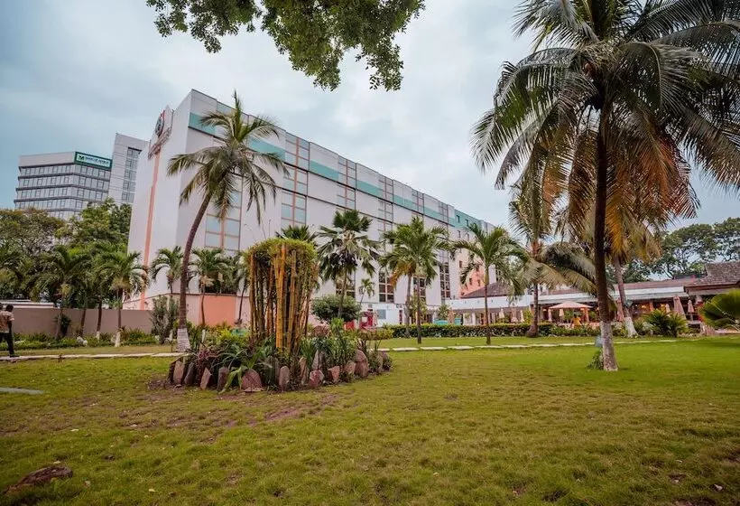 ホテル Accra City