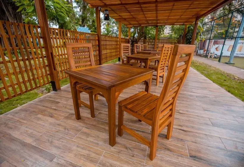 ホテル Accra City