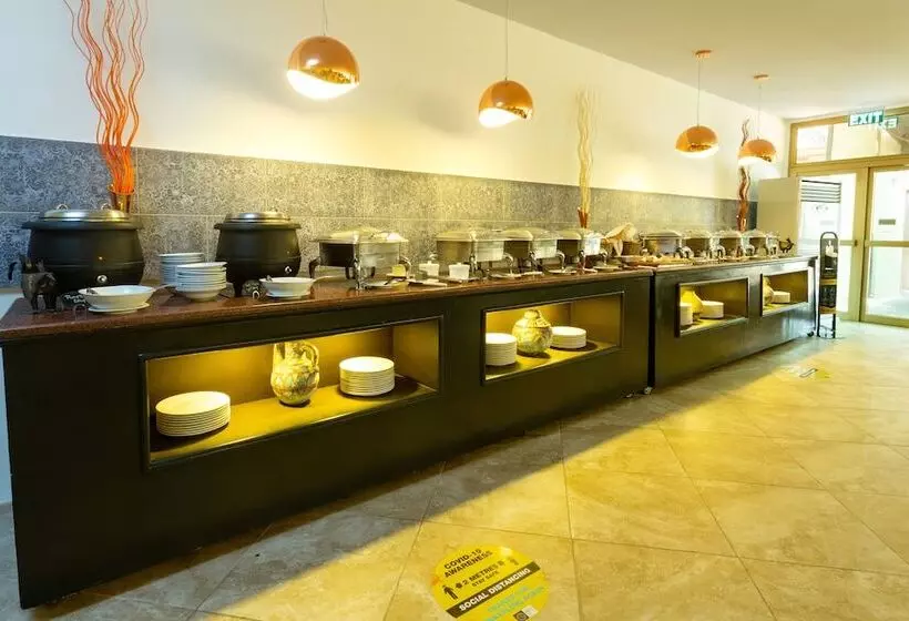 ホテル Accra City