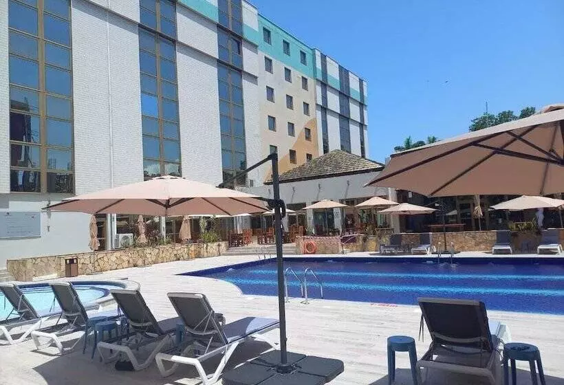 ホテル Accra City