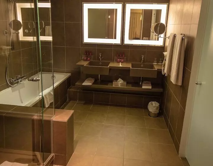 ホテル Accra City