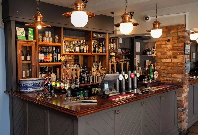 酒店 Antelope By Greene King Inns