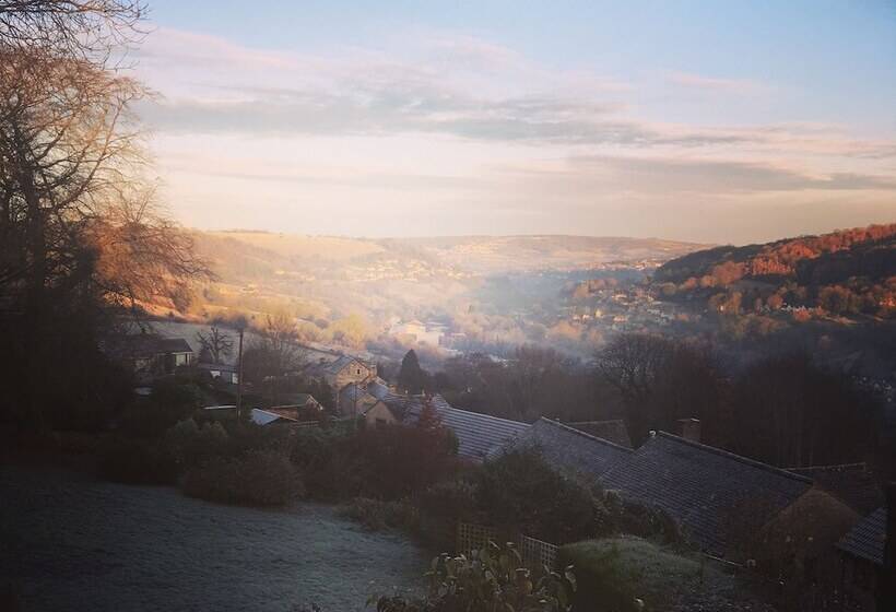 فندق Burleigh Court