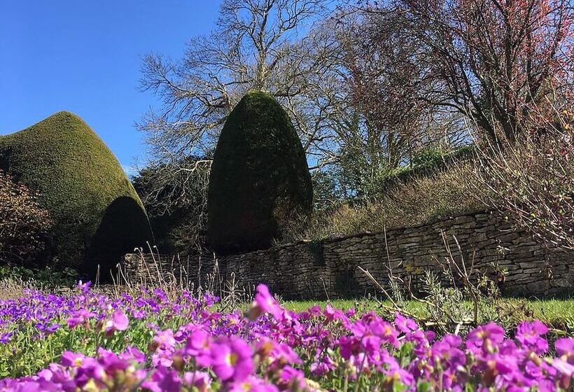 فندق Burleigh Court