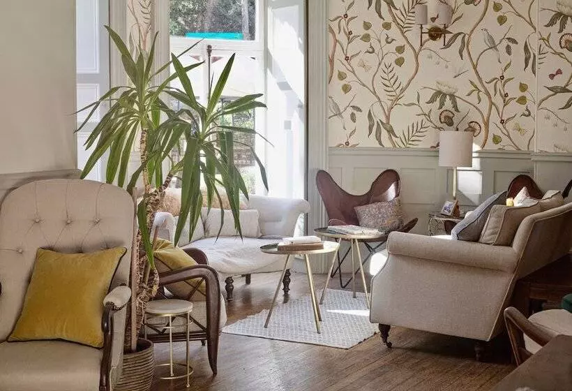 فندق Burleigh Court