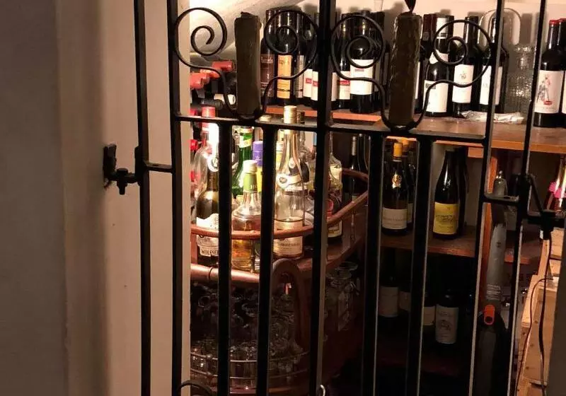 فندق Candlesticks