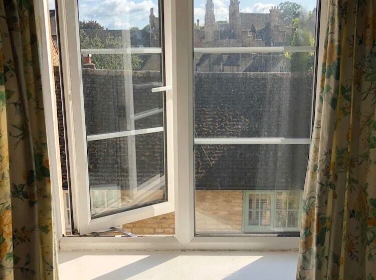 Отель Candlesticks