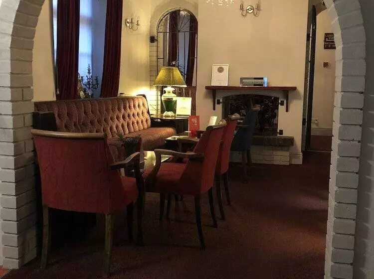 فندق Candlesticks