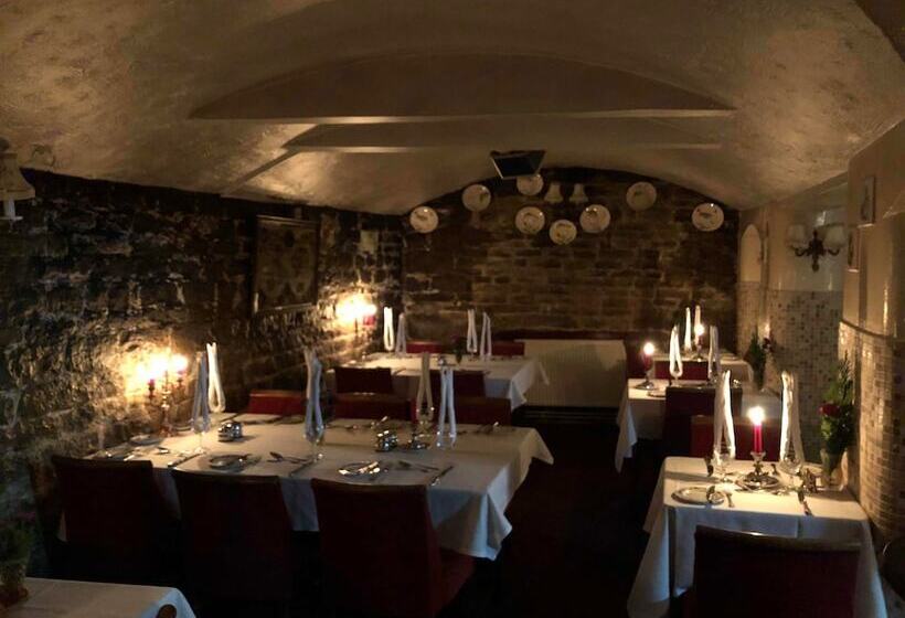 Отель Candlesticks