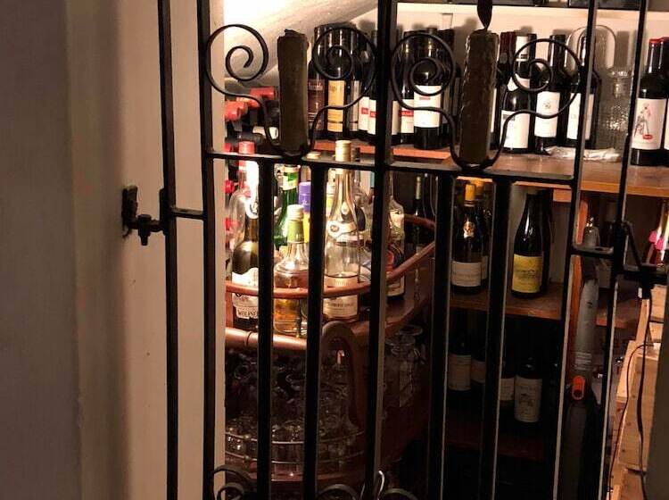 Отель Candlesticks