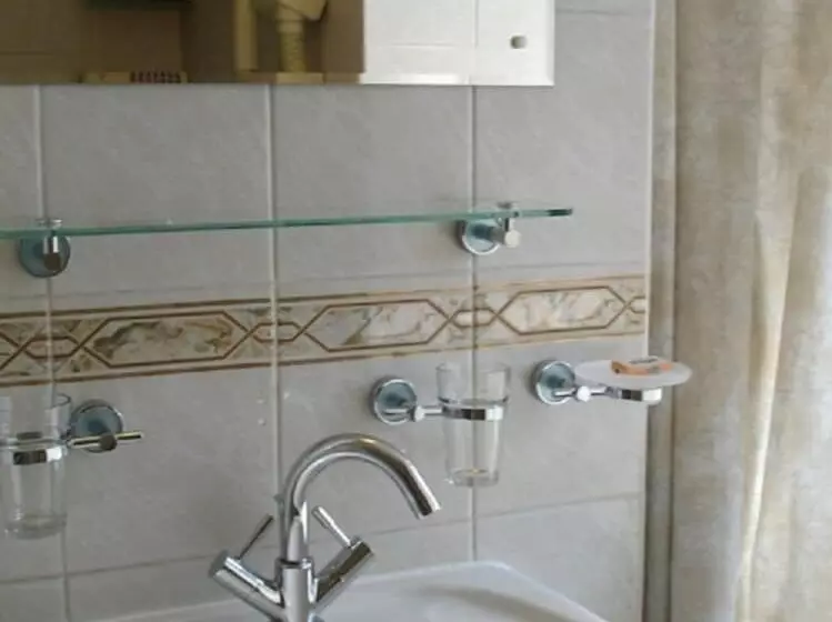 فندق Candlesticks